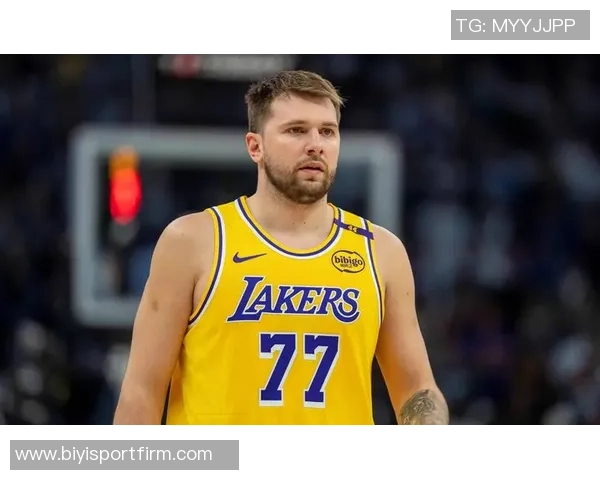 吉莱斯皮称湖人实力强大东契奇缺阵也能依靠其他球员表现