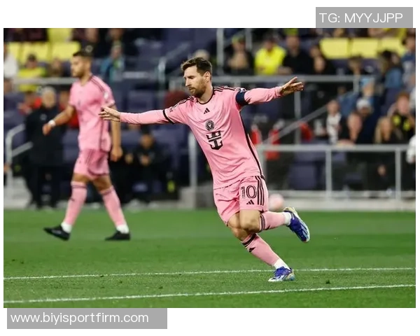 梅西38岁依旧神勇连续对阵纳什维尔狂轰5球1助展现传奇风采