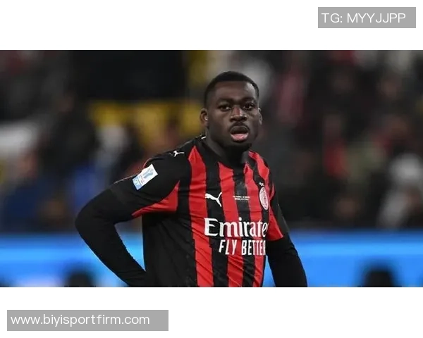 加拉塔萨雷高层将与米兰洽谈福法纳转会事宜米兰要价至少四千万欧元