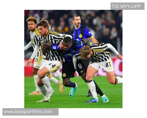 德比先生阿莱格里执教米兰与尤文对决战绩回顾