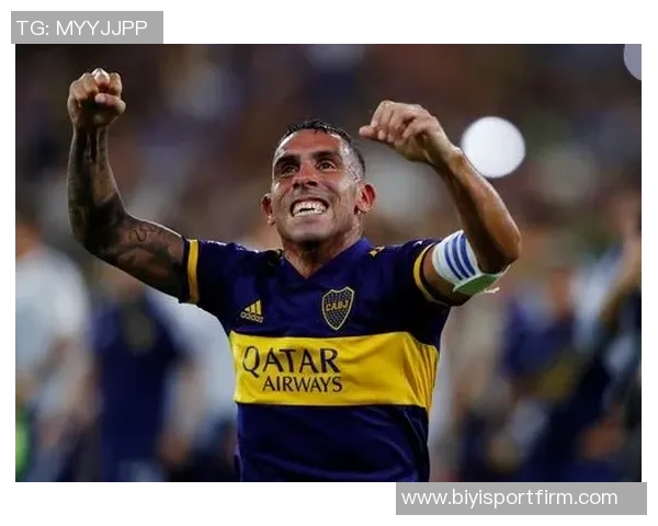 特维斯重返博卡主场获赠纪念球衣感动不已重温昔日辉煌